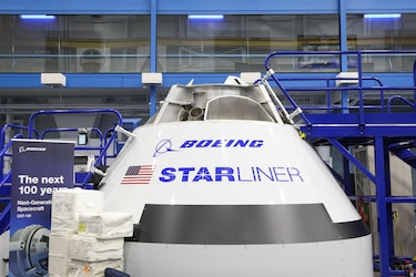 La NASA entrega a Boeing 80 recomendaciones antes de próxima prueba espacial