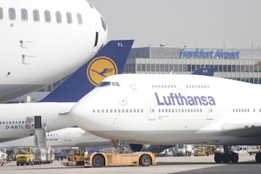 Lufthansa suspende más vuelos por huelga de sobrecargos