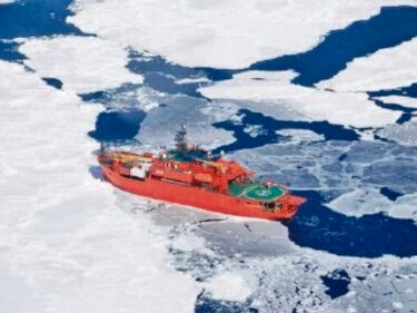 Barco chino se queda atrapado en la Antártida