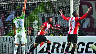 El campeón no levanta vuelo