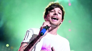 Detienen a cantante de One Direction