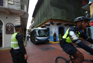 Adjudican compra de buses eléctricos que circularán en el Casco Viejo