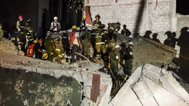 México busca sin descanso a sobrevivientes tras devastador terremoto