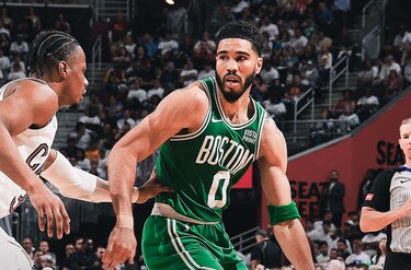 Los Celtics arremeten contra unos Cavs sin Donovan Mitchell