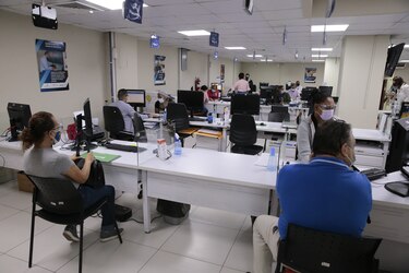 Multas de hasta 500 dólares para los contribuyentes que no actualicen su registro en la DGI