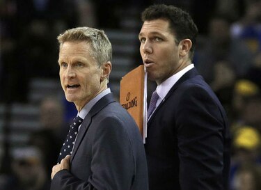 Steve Kerr disfruta el momento mientras Warriors hacen historia
