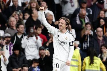 Modric y Vinícius dan un cómodo triunfo al Real Madrid ante el Girona
