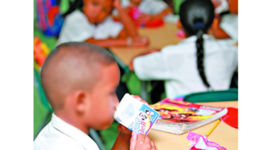 Meduca destinará $43.1 millones para compra de leche, galletas, crema y granos