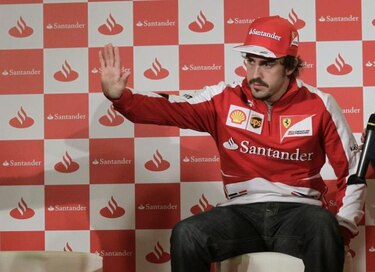 Alonso pide confiar en Ferrari y alaba a Raikkonen