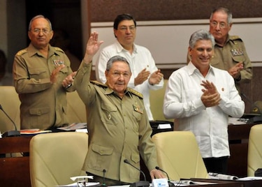 Asamblea de Cuba aprueba un nuevo Código de Trabajo que incluye a privados