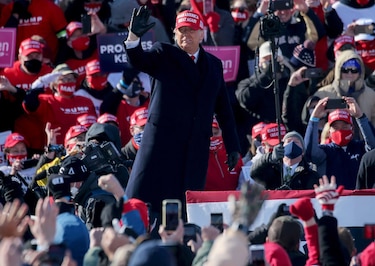 Trump viaja a cinco estados clave y Biden a Pensilvania a dos días de las elecciones