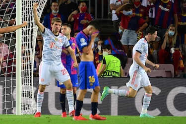El Bayern Múnich destroza a un Barça que descubre la Champions sin Messi