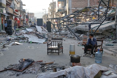 Al menos 240 muertos en cuatro regiones de Colombia por el terremoto
