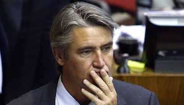 Atacan con cuchillo a un senador chileno durante campaña electoral