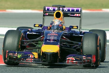 Vettel abandona primera sesión de entrenamientos