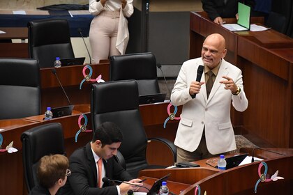 Bancada Seguimos repudia jubilación especial para magistrados