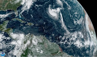 El huracán de categoría 1 Nigel se fortalecerá en medio del Atlántico