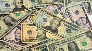 Desaceleración de emergentes y caída del petróleo frenan el comercio mundial