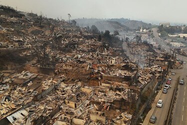 Los testimonios que muestran la gravedad de los incendios en Chile que dejan al menos 19 muertos