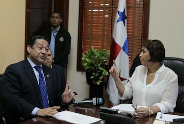 Colegio Nacional de Abogados presenta denuncia contra el fiscal Eduardo Peñaloza