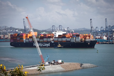 En la audiencia sobre el Canal, Sola alerta sobre corrupción en Panamá y la sombra de China