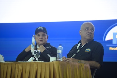 Candidatos en RM solo buscan hacer nombre; nadie desafiará a Martinelli