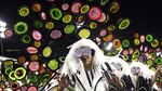 De comparsa en comparsa los brasileños se divierten en una fiesta sin tregua