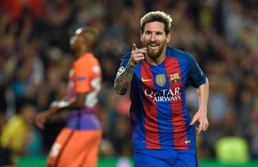 Messi lidera la goleada 4-0 del Barcelona al Manchester City