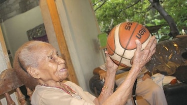 Delmira Pierce, 100 años de glorias y recuerdos