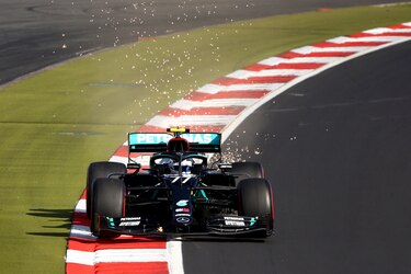 Tercera ‘pole’ para Valtteri Bottas en Mercedes, acompañado por Lewis Hamilton