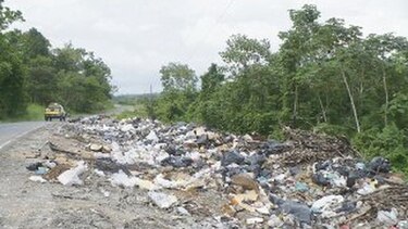 Basura y agroquímicos contaminan comarca