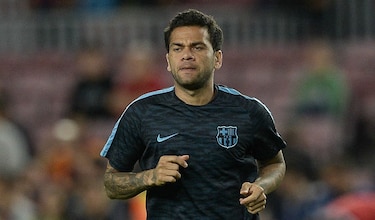 Daniel Alves reforzará a Brasil en partidos ante Chile y Venezuela