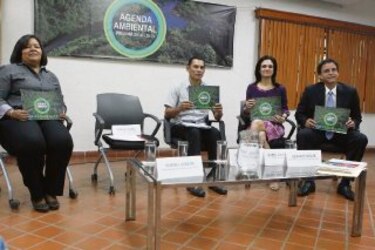 Marta también elude los debates