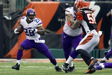 Adrian Peterson, en duda para ver acción el domingo
