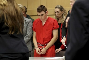 El FBI ignoró la denuncia sobre el sospechoso del tiroteo de Florida