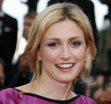 Gayet demanda a 'Closer' por información sobre 'affaire' con Hollande