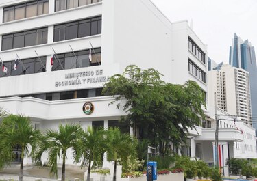 Deuda se eleva $4,379.8 millones en el último año