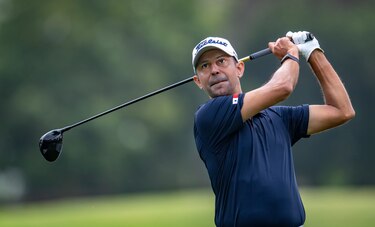 Miguel Ordóñez navega una ronda exigente en el primer día de su undécimo LAAC