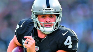 Raiders-Chiefs, duelo por el primer lugar