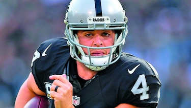 Raiders-Chiefs, duelo por el primer lugar
