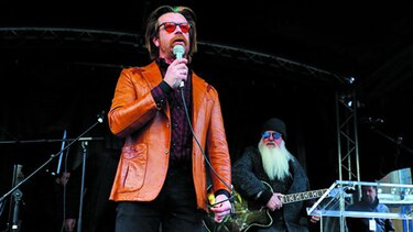 ‘Show’ sorpresa en París de Eagles of Death Metal