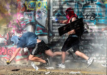 Más de un centenar de detenidos en violenta protesta en Chile