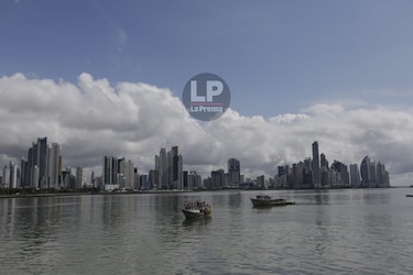 Gobierno emite $2,575 millones más de deuda