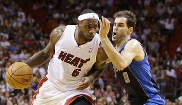 LeBron se une a Beckham para intentar comprar un club de la MLS