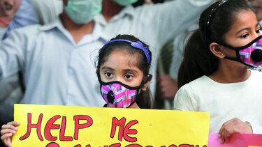 Nueva Delhi se paraliza por alto nivel de polución