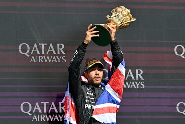 Hamilton gana en Silverstone y eleva a 104 su propio récord histórico de triunfos en la F1
