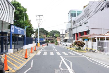 Reorganizan tránsito en San Francisco: calles Los Lirios y 72 ahora en un solo sentido