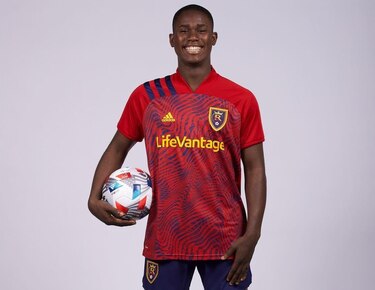 El Real Salt Lake de la MLS firma a jugador con solo 14 años