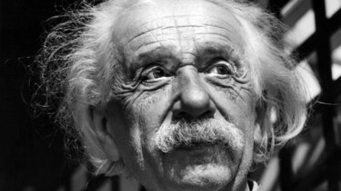Subastan manuscrito de Einstein