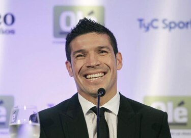 CMB espera que el argentino Martínez informe su estatus como campeón